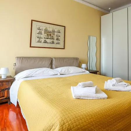 Apartment Amendola & Citylife-portello Flat Milan